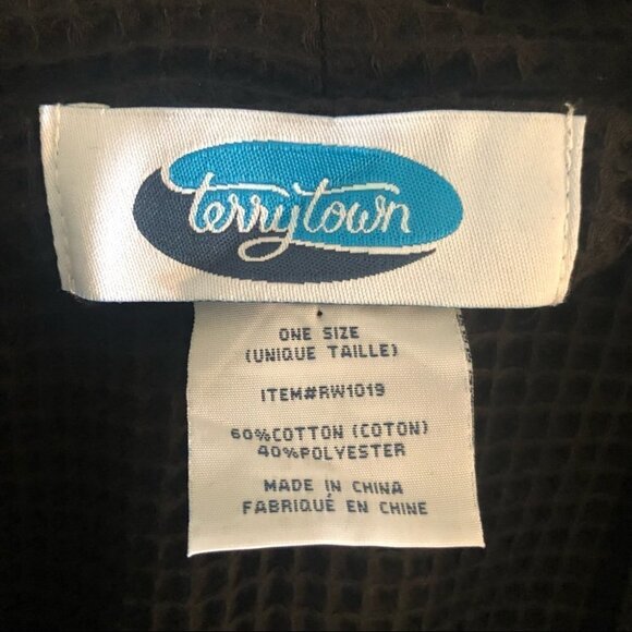 NWOT Terrytown HOTEL TRANSYLVANIA Black Robe One Size - Picture 9 of 12